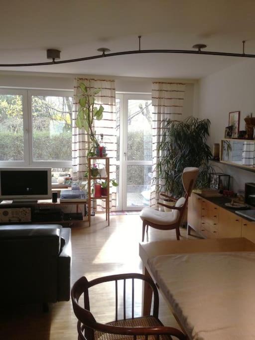 Room In Maisonette With Garden, Parking Place Vienna Exterior photo